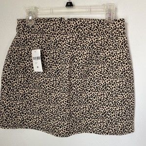 Forever 21  Animal Print Junior Size  Skirt With tags.  size Medium.